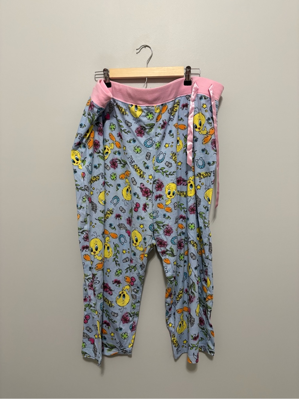 Looney Tunes Plus Size Cotton Tweety Bird Light Blue Cropped Pajama Pants
